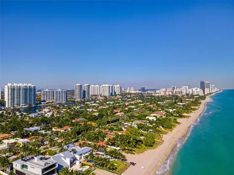 Aventura FL 33180