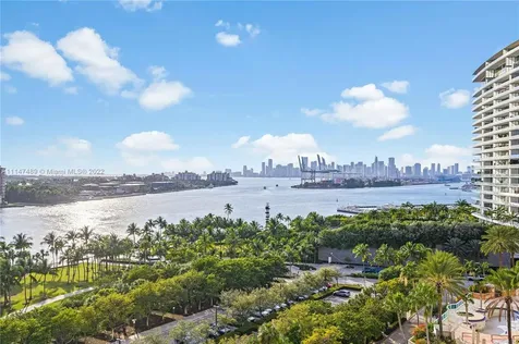 400 S Pointe Drive Miami Beach FL 33139