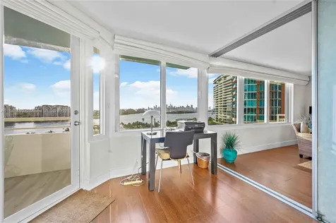 400 S Pointe Drive Miami Beach FL 33139