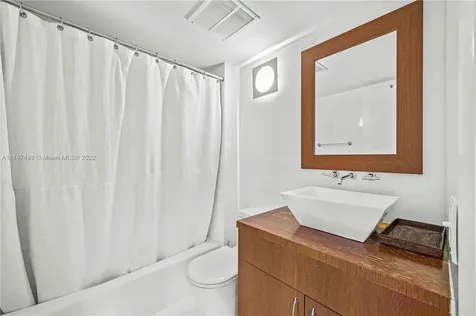 400 S Pointe Drive Miami Beach FL 33139