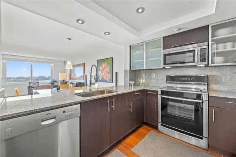 400 S Pointe Drive Miami Beach FL 33139