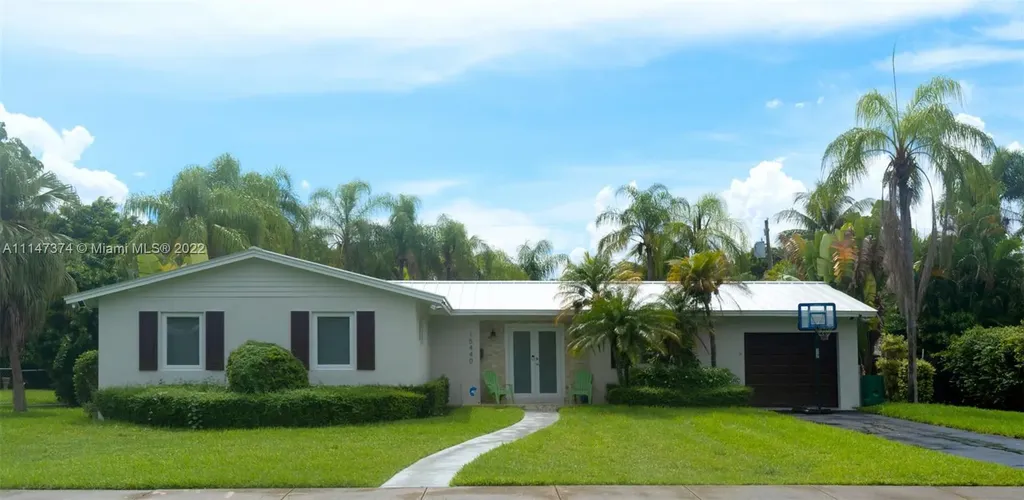 15440 SW 85th Avenue Palmetto Bay FL 33157