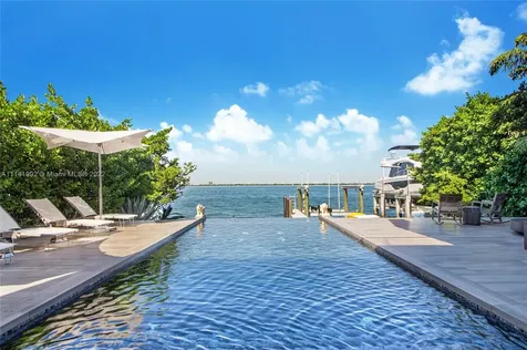1379 N Venetian Way Miami FL 33139