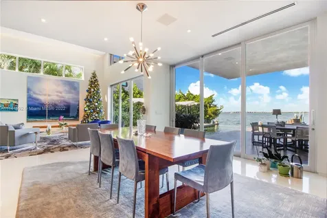 1379 N Venetian Way Miami FL 33139