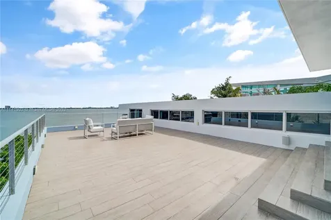1379 N Venetian Way Miami FL 33139