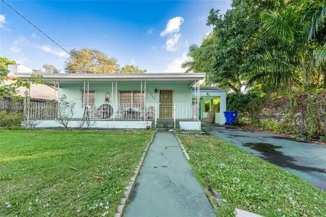2042 NW 17th Street Miami FL 33125
