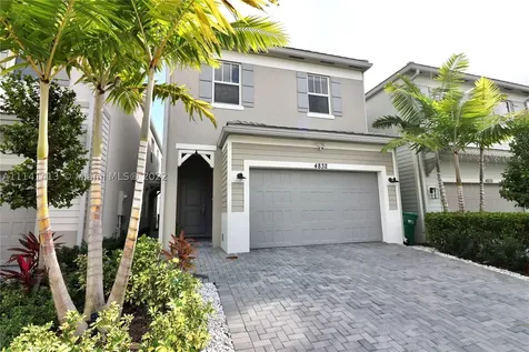 4832 NW 48th Terrace Tamarac FL 33319