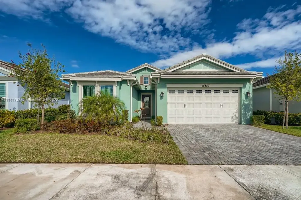 15853 Hummingbird Lane Loxahatchee FL 33470