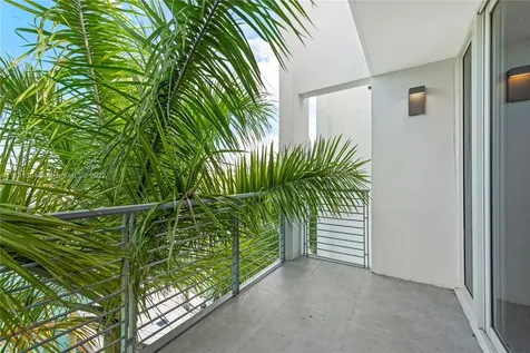 75 N Shore Drive Miami Beach FL 33141