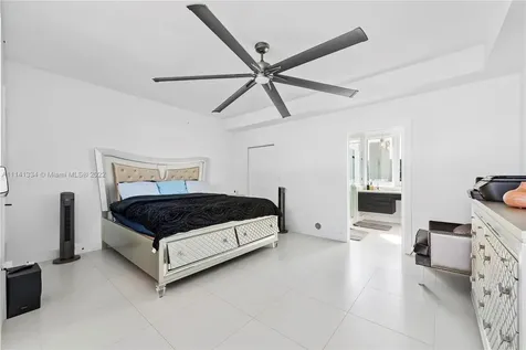 75 N Shore Drive Miami Beach FL 33141