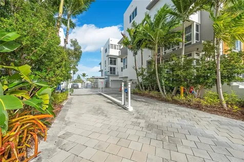 75 N Shore Drive Miami Beach FL 33141