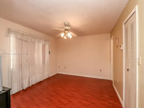 6084 SW 133rd Place Miami FL 33183