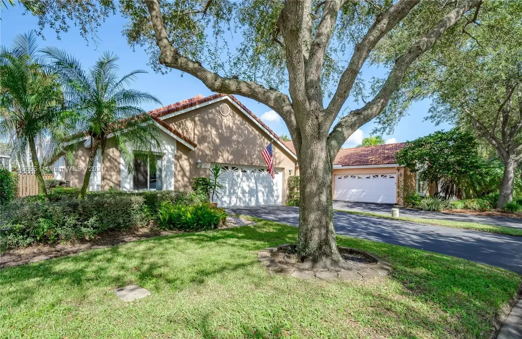 279 NW 100th Avenue Plantation FL 33324