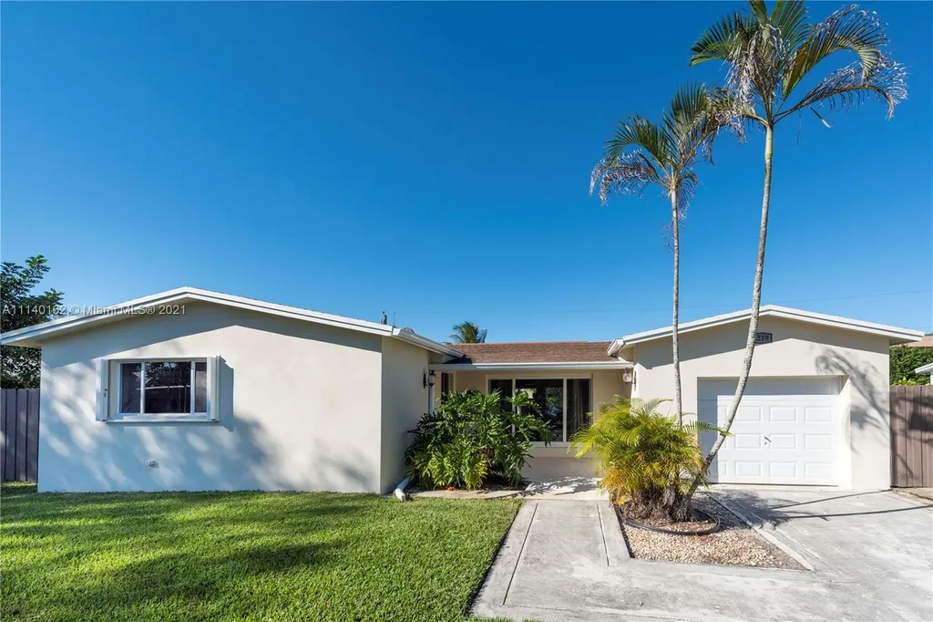 5219 SW 90th Terrace Cooper City FL 33328