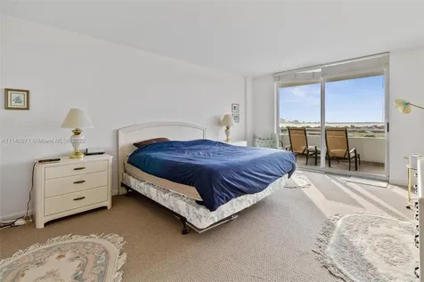 5700 Collins Avenue Miami Beach FL 33140
