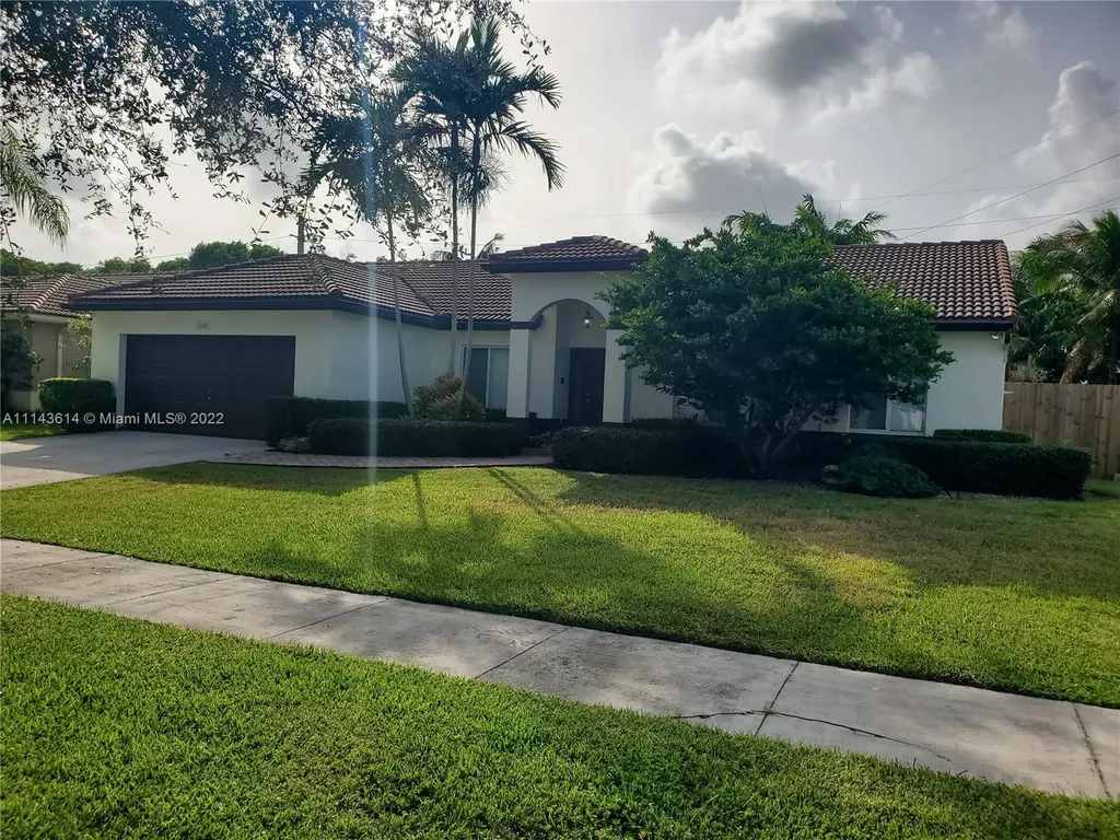 19810 Cutler Court Cutler Bay FL 33189