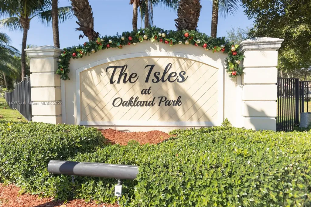 3235 NW 31st Terrace Oakland Park FL 33309