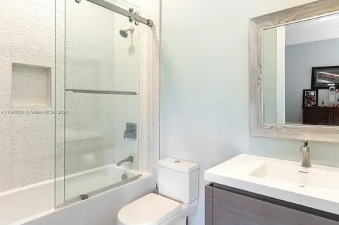 5770 SW 114th Terrace Pinecrest FL 33156