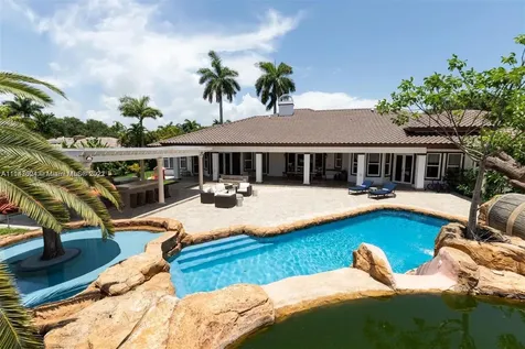 5770 SW 114th Terrace Pinecrest FL 33156