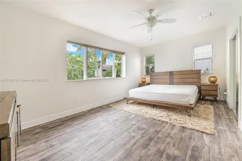 3160 New York Street Miami FL 33133