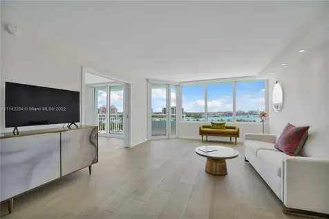 400 S Pointe Drive Miami Beach FL 33139