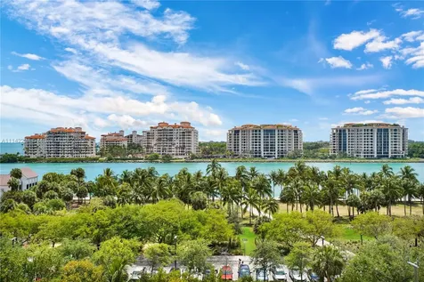 400 S Pointe Drive Miami Beach FL 33139