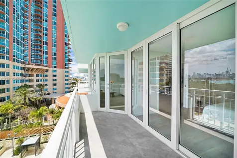 400 S Pointe Drive Miami Beach FL 33139