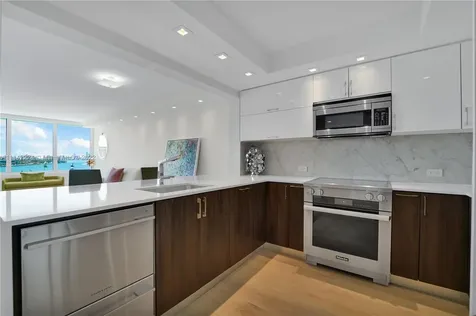 400 S Pointe Drive Miami Beach FL 33139