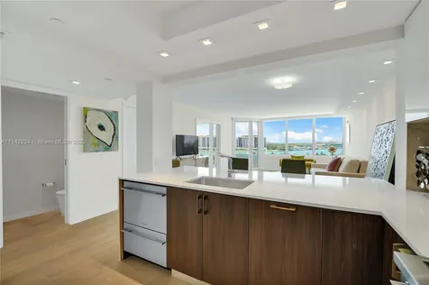 400 S Pointe Drive Miami Beach FL 33139