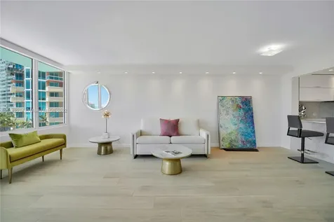 400 S Pointe Drive Miami Beach FL 33139