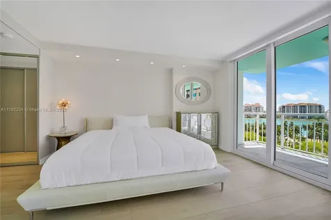 400 S Pointe Drive Miami Beach FL 33139
