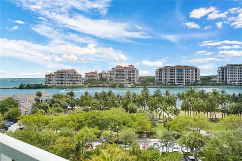 400 S Pointe Drive Miami Beach FL 33139