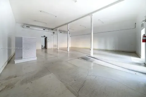 1525 NW 3rd Avenue Miami FL 33136