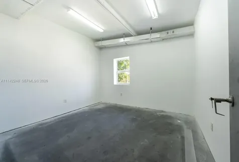 1525 NW 3rd Avenue Miami FL 33136