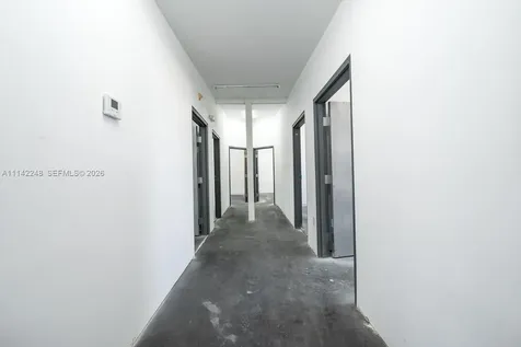 1525 NW 3rd Avenue Miami FL 33136
