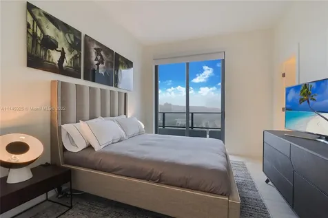 2960 NE 207th Street Aventura FL 33180