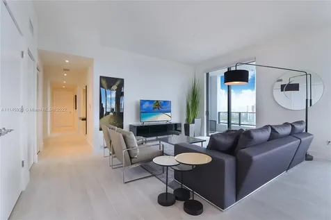 2960 NE 207th Street Aventura FL 33180