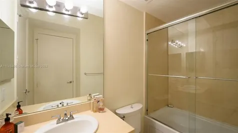 19900 E Country Club Drive Aventura FL 33180