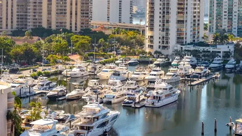 19900 E Country Club Drive Aventura FL 33180