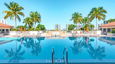 19900 E Country Club Drive Aventura FL 33180