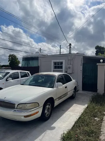 1530 W 73rd Street Hialeah FL 33014