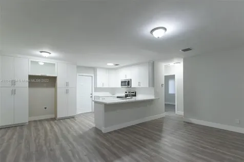 1421 NW 70th Street Miami FL 33147