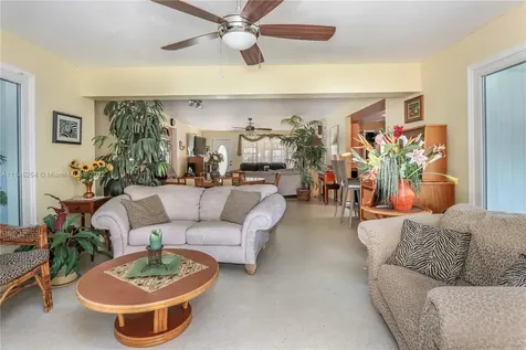 1235 Buchanan Street Hollywood FL 33019