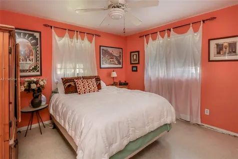 1235 Buchanan Street Hollywood FL 33019