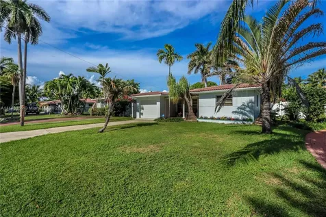 1235 Buchanan Street Hollywood FL 33019