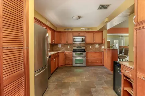 1235 Buchanan Street Hollywood FL 33019