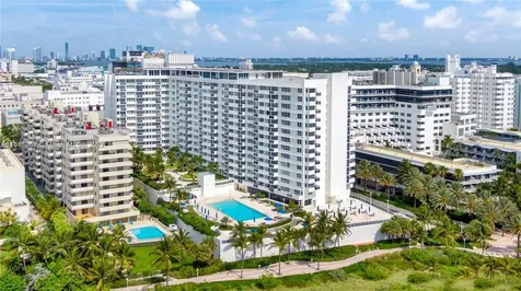 100 Lincoln Road Miami Beach FL 33139