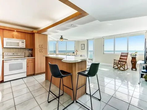 7135 Collins Avenue Miami Beach FL 33141