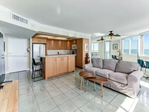 7135 Collins Avenue Miami Beach FL 33141