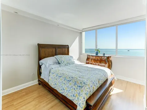 7135 Collins Avenue Miami Beach FL 33141